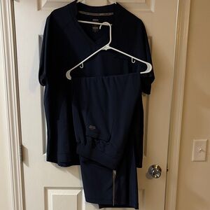 Essential Threads scrub set XXL